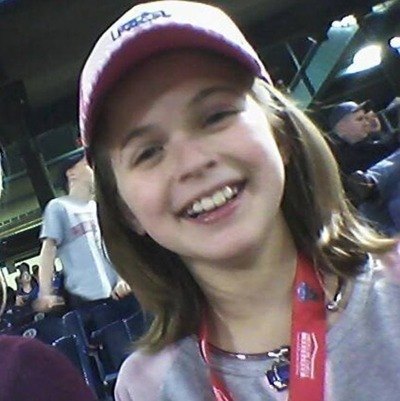 /spotlight/she-got-highlights-for-her-birthday-and-her-dad-cut-off-all-of-her-hair/img/dadcuthair02_MobileImageSizeReigNN.jpg