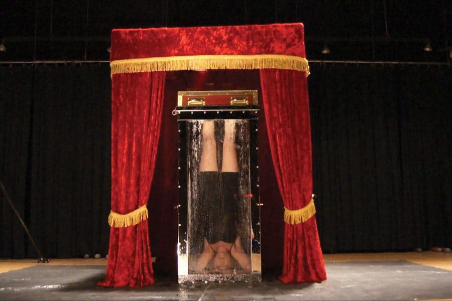 Chinese Water Torture Cell trick