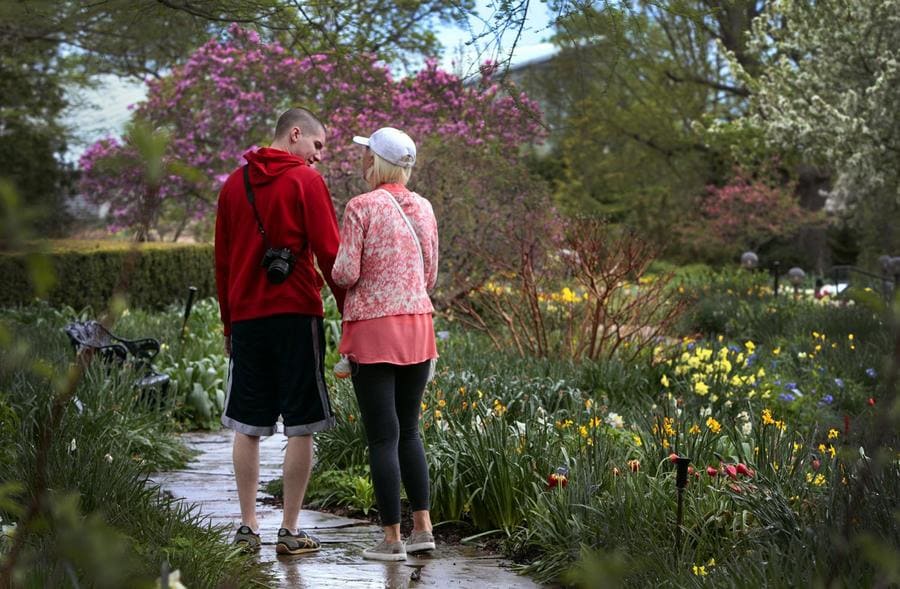 Kasey Bergh and Henry Glendening at the Missouri Botanical Garden