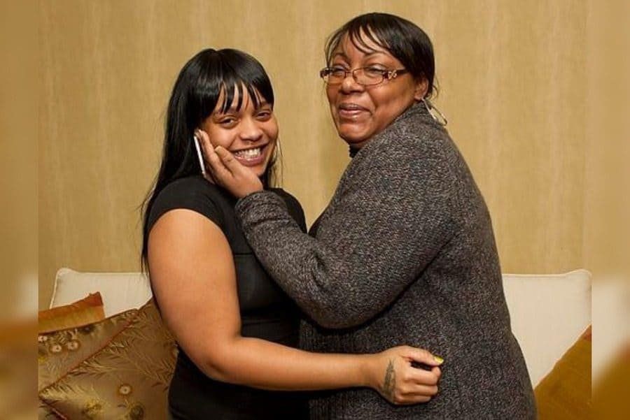 Carlina White and mom Joy White