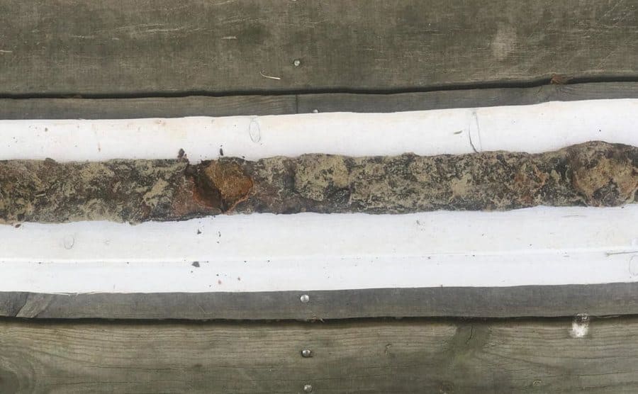 The sword discovered in the lake by Saga