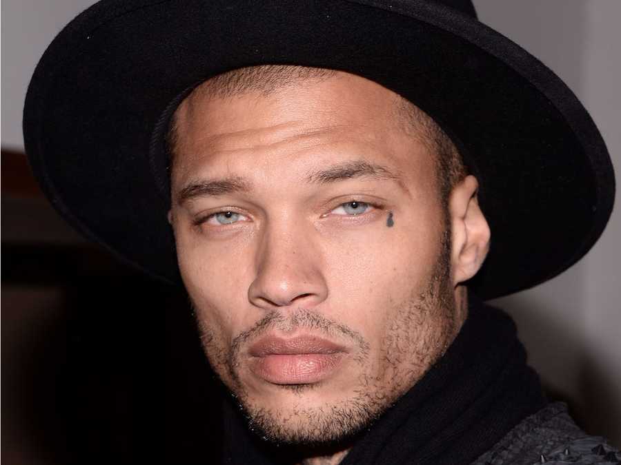 Jeremy Meeks modeling in a hat