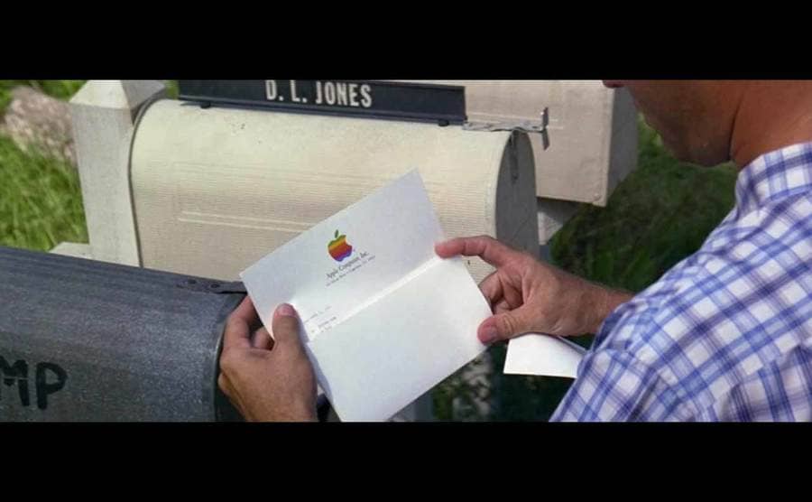 Forrest Gump opening his mail from Apple