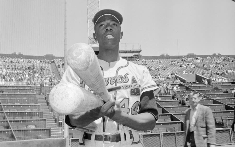Milwaukee Braves outfielder Hank Aaron