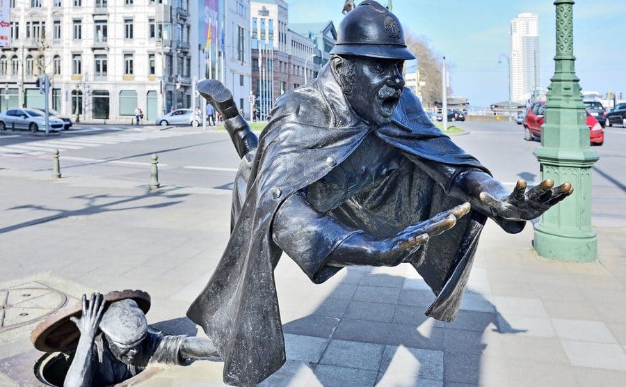 The De Vaartkapoen statue in Brussels