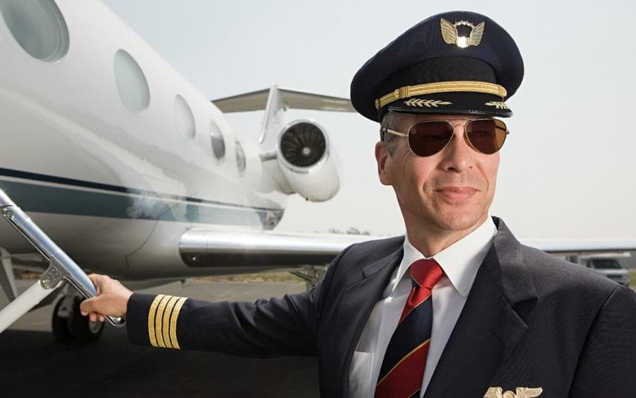 Pilot by private airplane