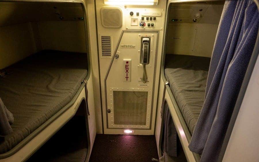 Aircraft crew bunk