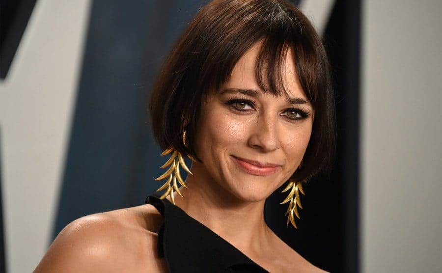 Rashida Jones attends the 2020 Vanity Fair Oscar Party.