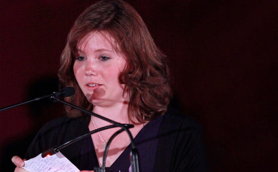 Jaycee Dugard is speaking at a press conference.