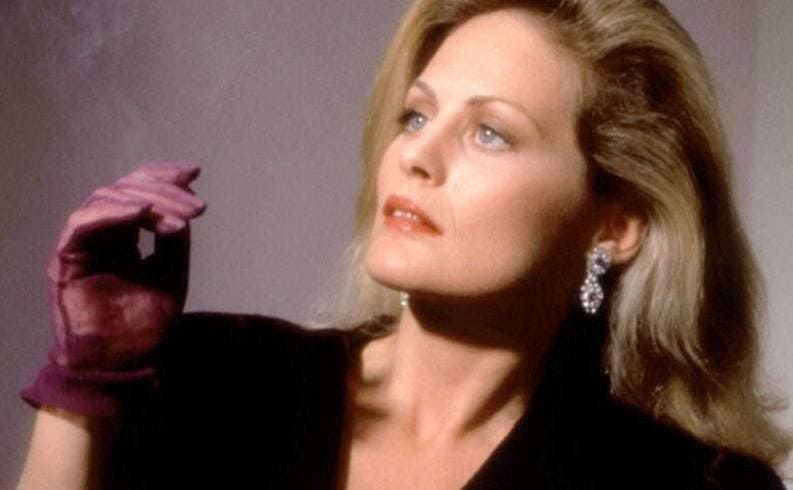 Beverly D’Angelo as Stella DuBois Kowalski.