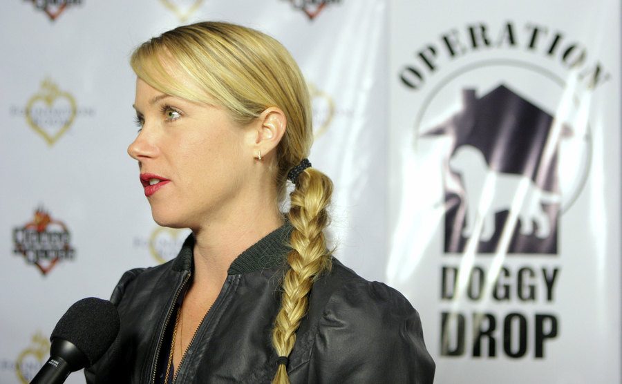 Christina Applegate talks to the press.