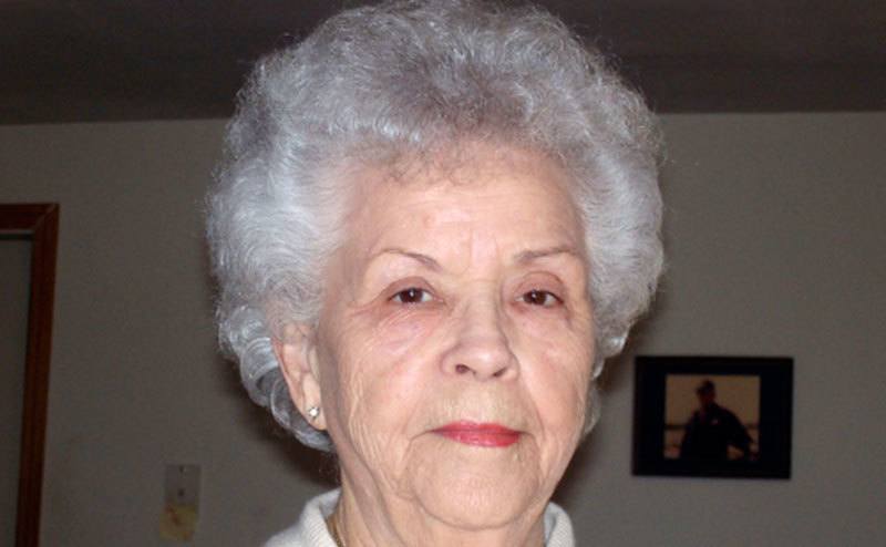 A portrait of Betty Neumar.