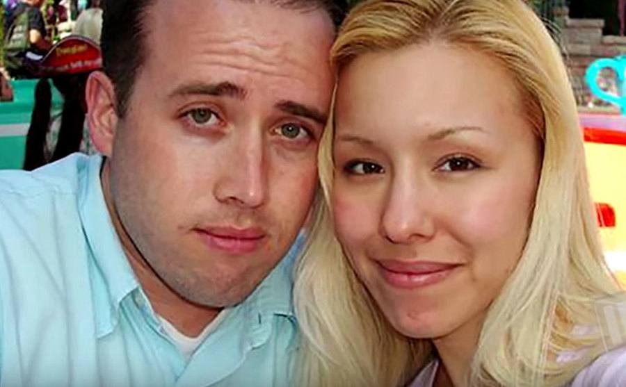 Jodi and Travis spend an afternoon in an amusement park.