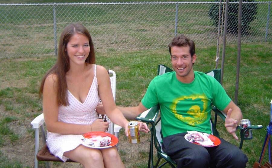 Alexis and Brian are sitting at the park.