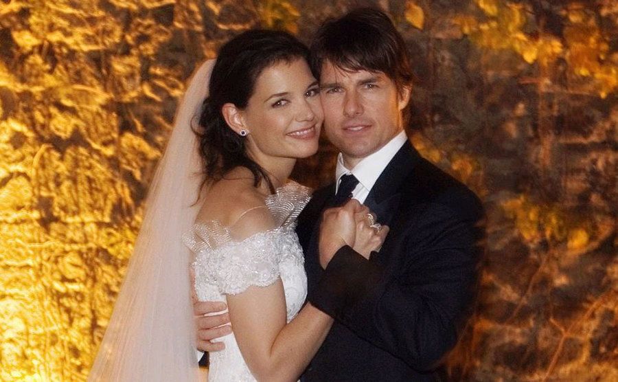 Holmes and Cruise in a wedding portrait.
