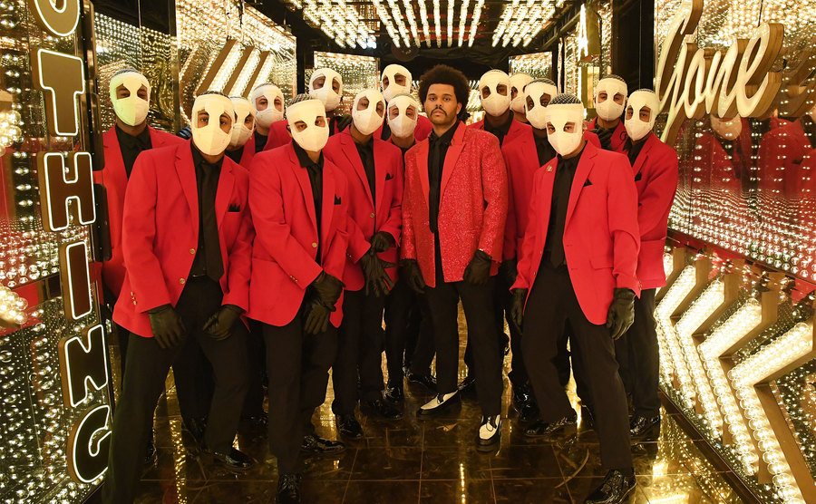 With his dancers in the light maze, The Weeknd is preparing for the Super Bowl LV Halftime Show.
