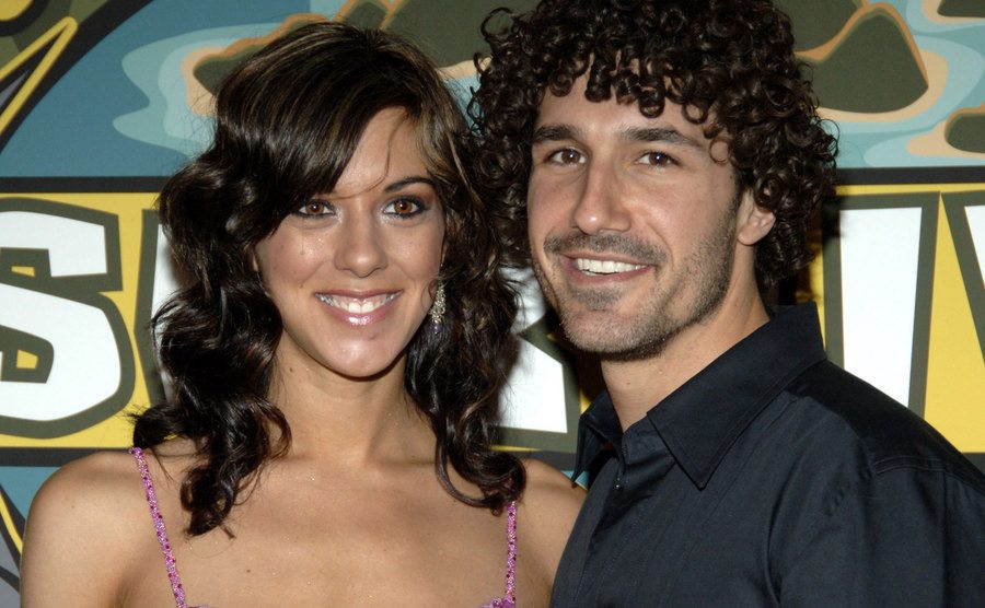 Jenna and Ethan attend an event.
