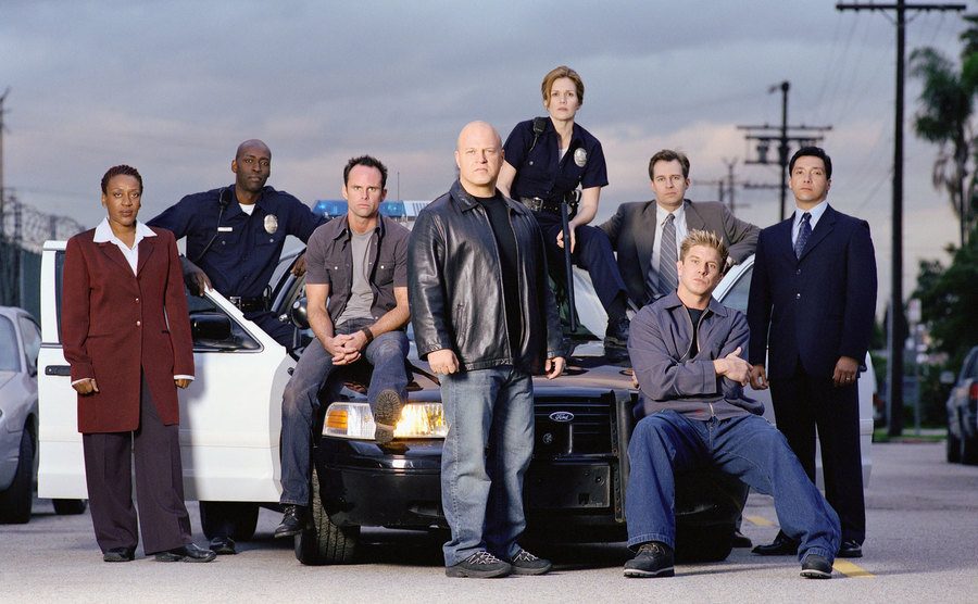 The cast of The Sheild poses for a promo shot.