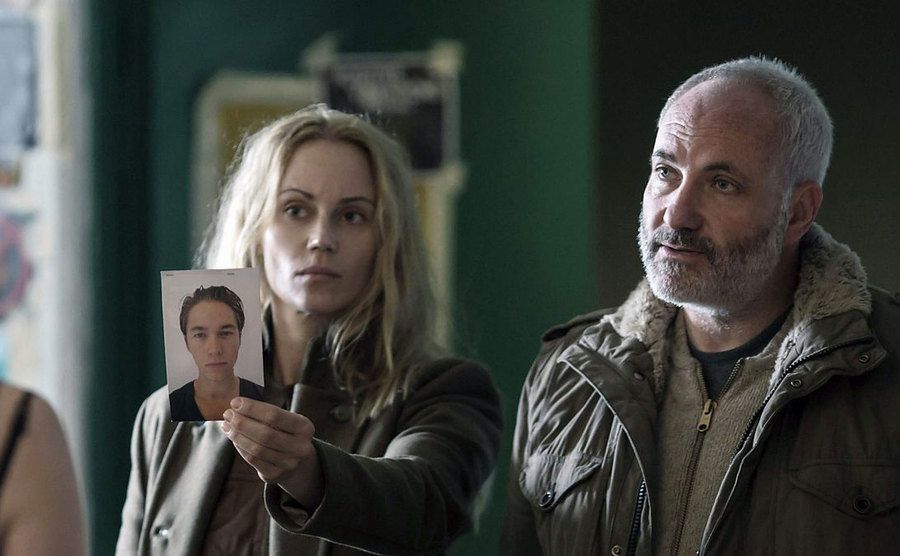 Sofia Helin and Kim Bodnia, as Saga Noren and Martin Rohde, investigate a murder.