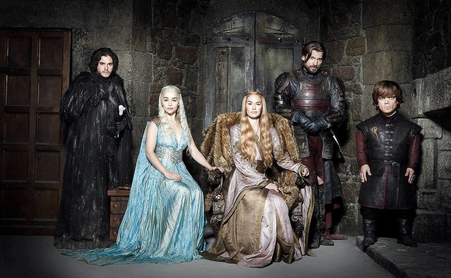 Kit Harington, Emilia Clarke, Leana Headey, Nikolaj Coster-Waldau, and Peter Dinklage pose for a photo.