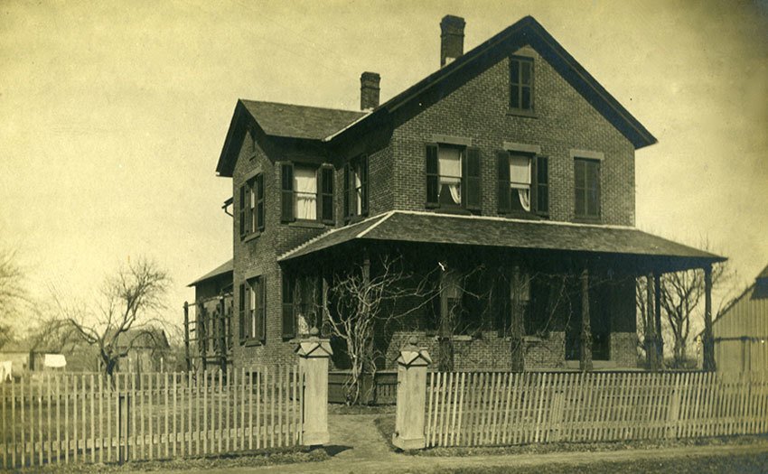 An image of the Archer home.