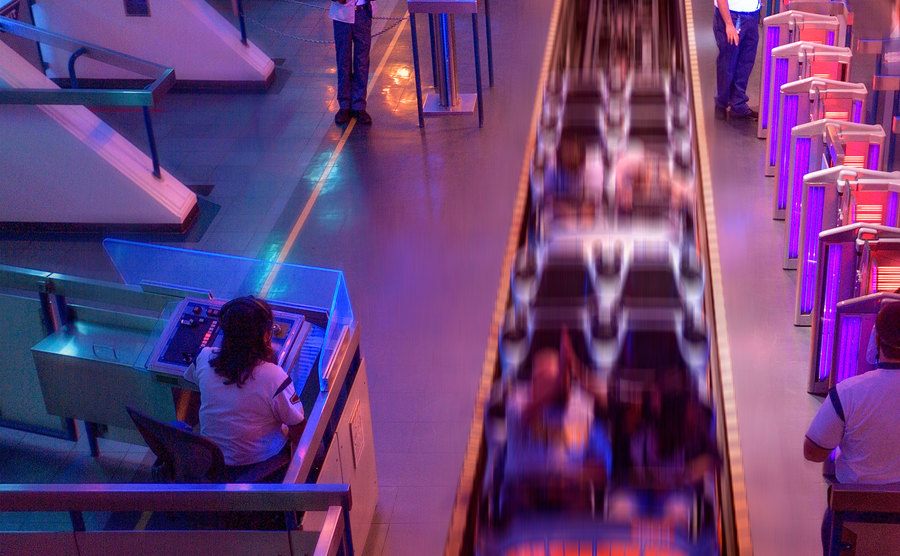 A picture of passengers before the ride starts.