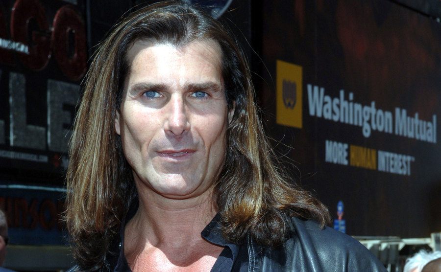 Fabio arrives at an event.
