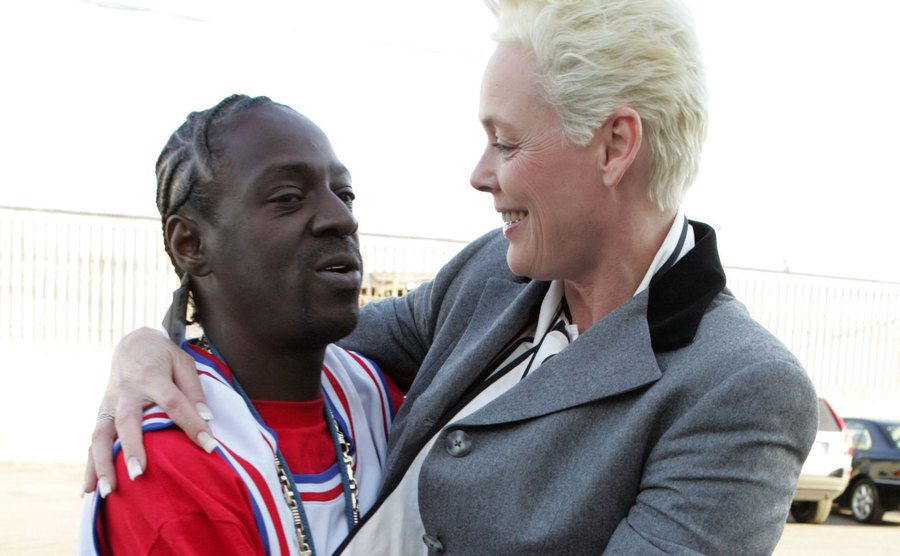 A backstage photo of Flav and Nielsen.