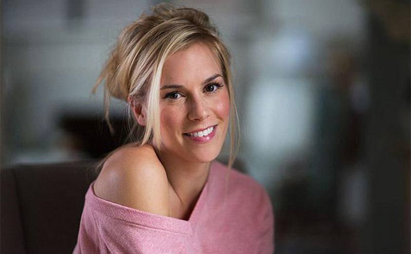 Taylor Dowd flashes a shy smile.