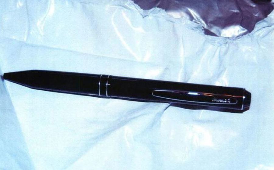 A picture of the pen.