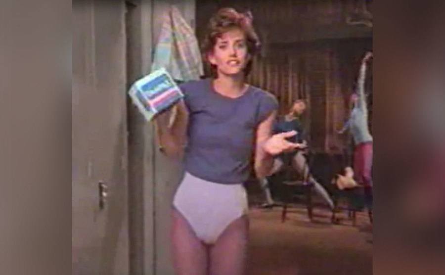 Courteney Cox is in a Tampax commercial.