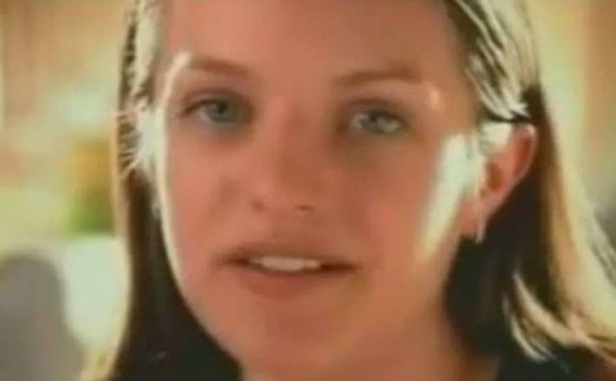 Elisabeth Moss appears in an Excedrin ad.