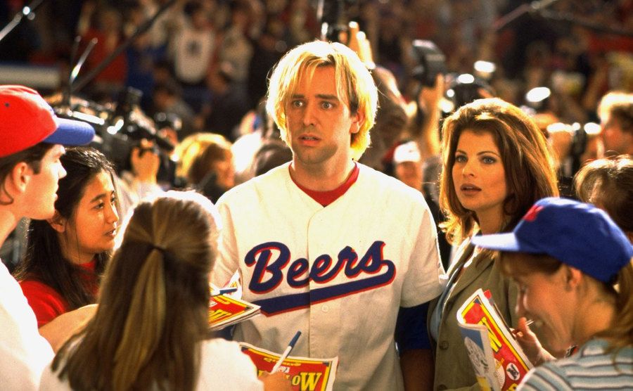 A still of Trey Parker and Bleeth in a scene from the comedy Basketball.