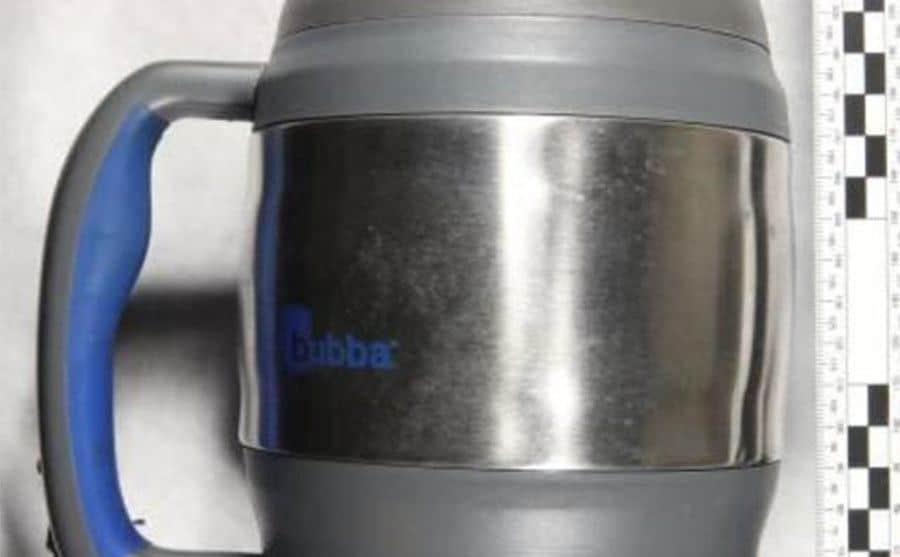 A picture of the coffee mug.