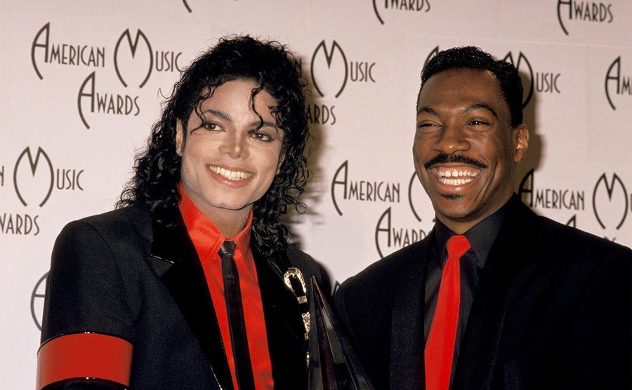 Michael Jackson and Eddie Murphy arrive at the AMA’s. 