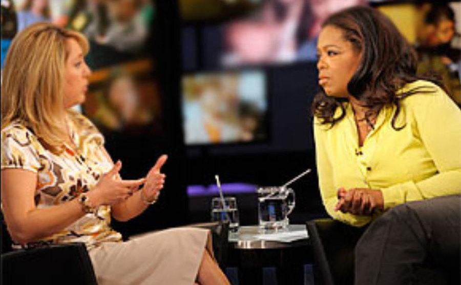 A still of Lorena talking to Oprah.