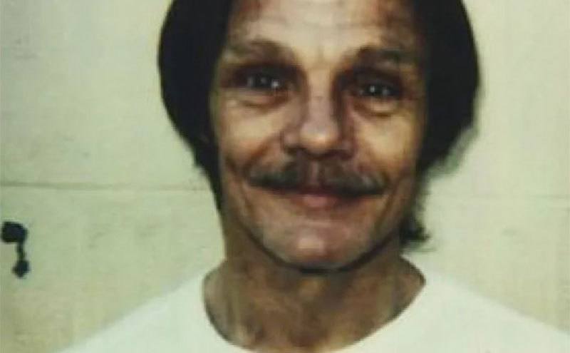 A photo of Bittaker in jail.