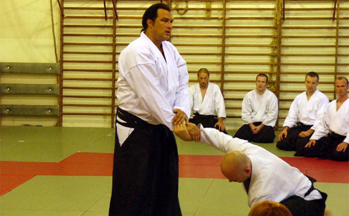 Seagal is teaching a martial arts class.