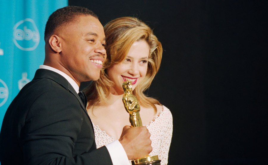 A backstage picture of Gooding Jr. and Mira Sorvino at the Oscars.