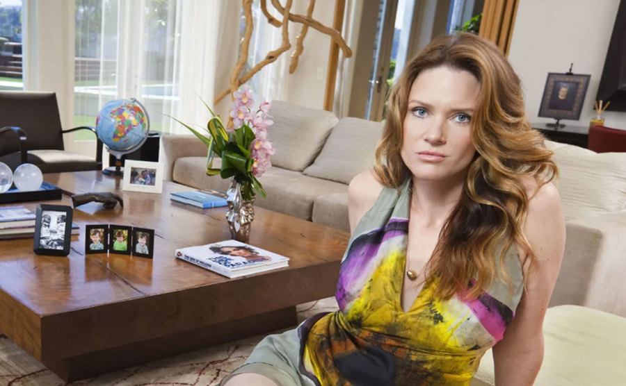 An image of Justine at her house.