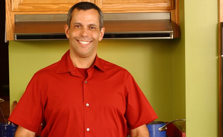 An image of Juan-Carlos Cruz posing for a promotional portrait.