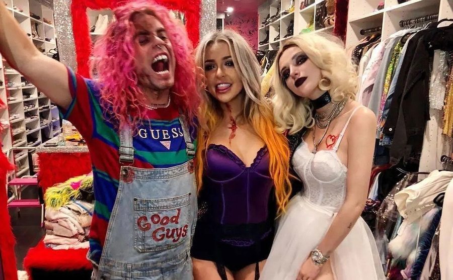 Mod Sun, Tana Mongeau, and Bella Thorne dress up in costumes.