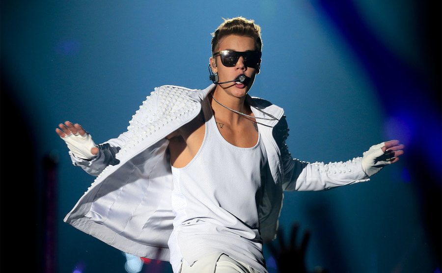 Justin Bieber performs on the stage.