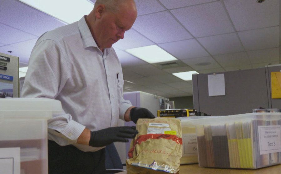 Detective Kevin Bowhay goes through the evidence.