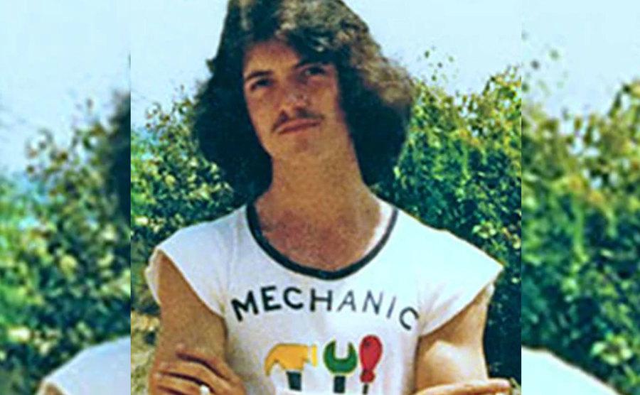 A portrait of Simon Cowell in his teens.