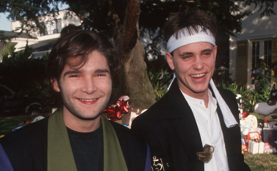A photo of Feldman and Haim during a party.