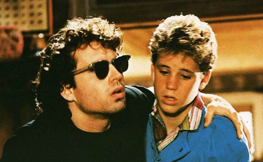 A promotional still of Jason Patric and Haim.