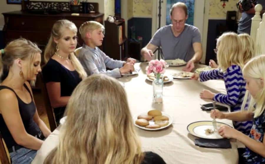 A still from an episode.