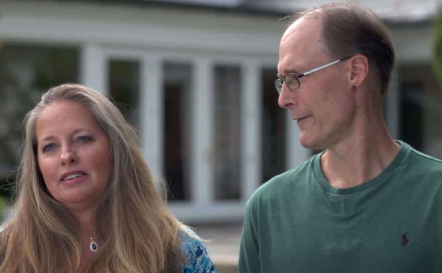A still of Kim and Barry during an episode from the show.