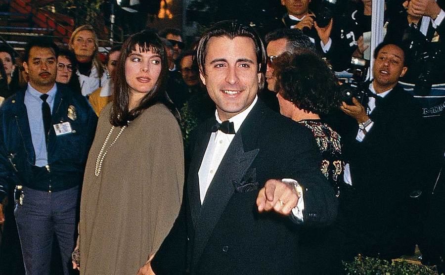 ndy Garcia and his wife Marivi Lorido Garcia arrive at the 1991 Academy Awards.
